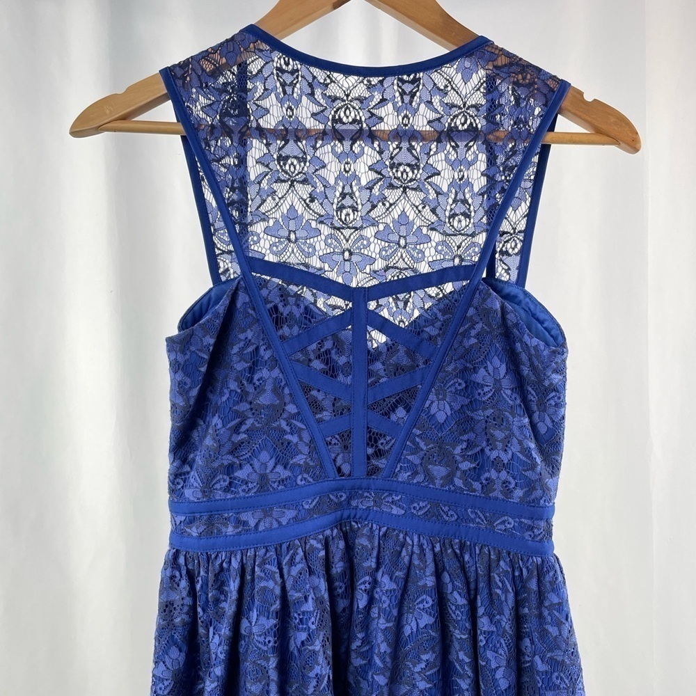 A. Drea Sweatheart Neckline Racerback Lace Mini Dress in Blue Size Small - Picture 7 of 10
